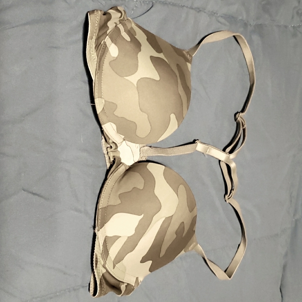 Victoria's Secret Camo Green Bra Size 32A